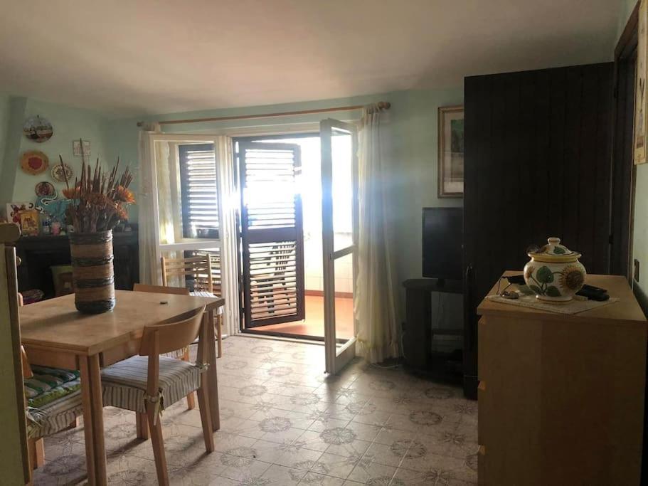 Η κουζίνα ή μικρή κουζίνα στο La Mansarda del cuore