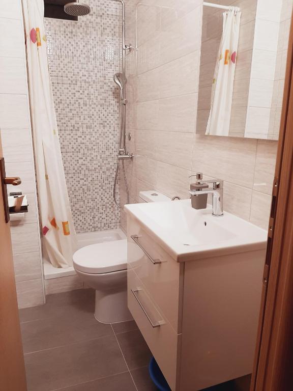 Kúpeľňa v ubytovaní Apartments with a parking space Trpanj, Peljesac - 11545