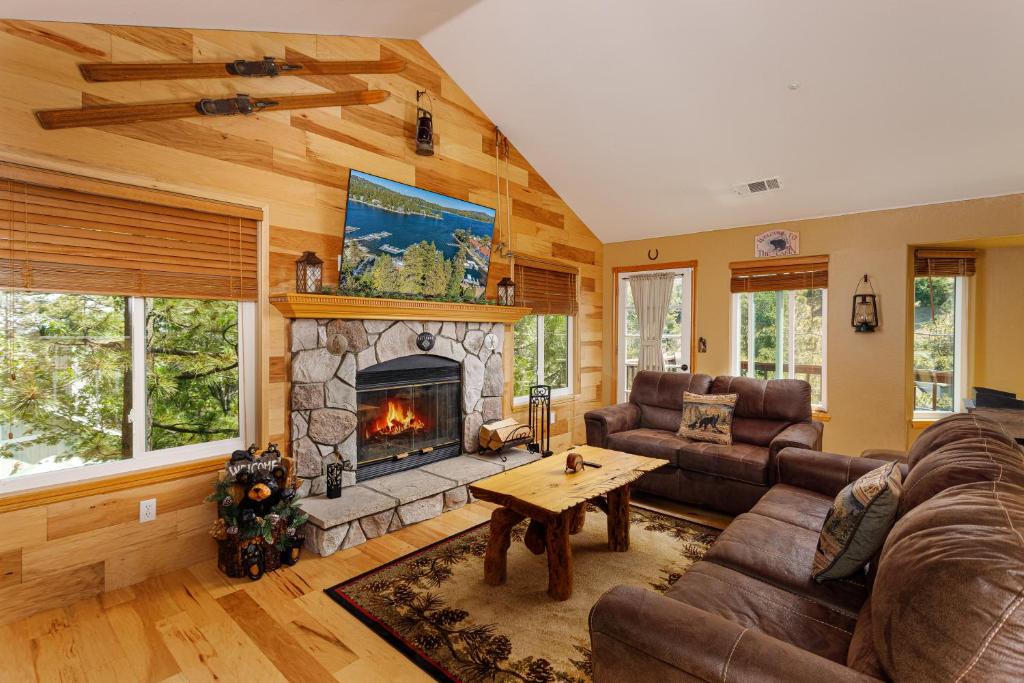 The Hickory Cabin, Lake Arrowhead (updated prices 2024)