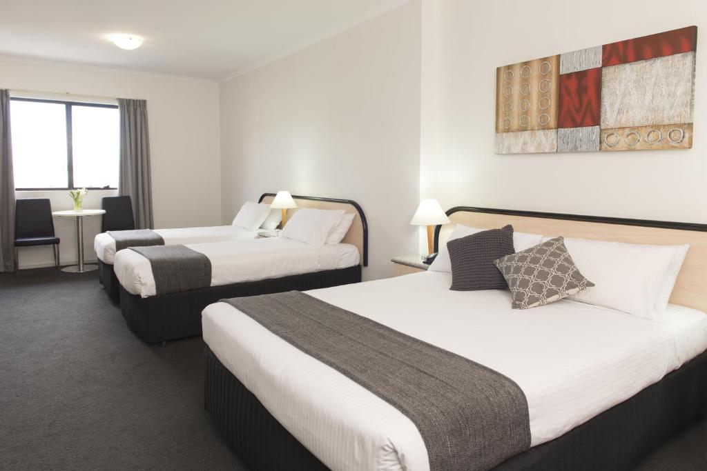 Adelaide Riviera Hotel - Resim 7