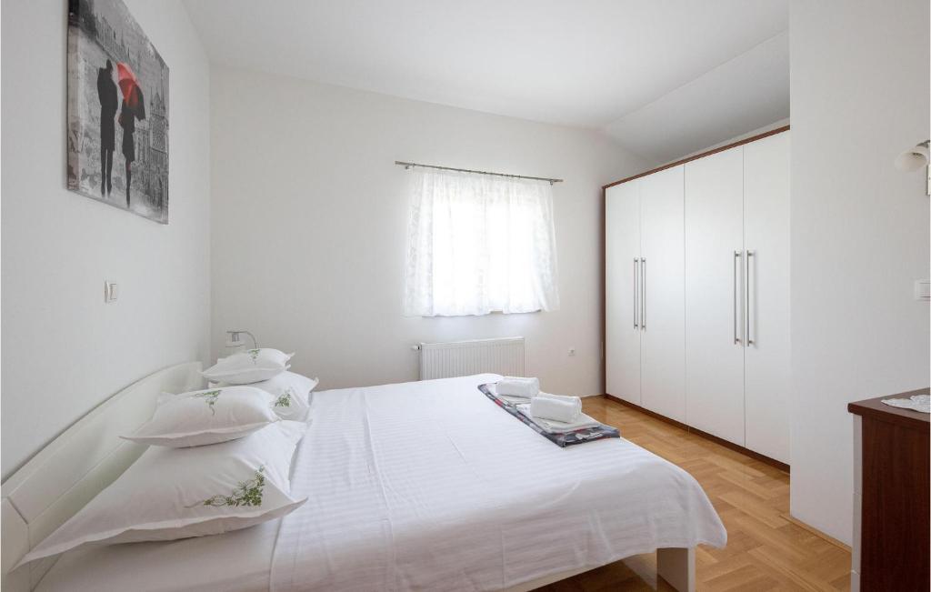 Posteľ alebo postele v izbe v ubytovaní Holiday Home Caporice With A Fireplace 289