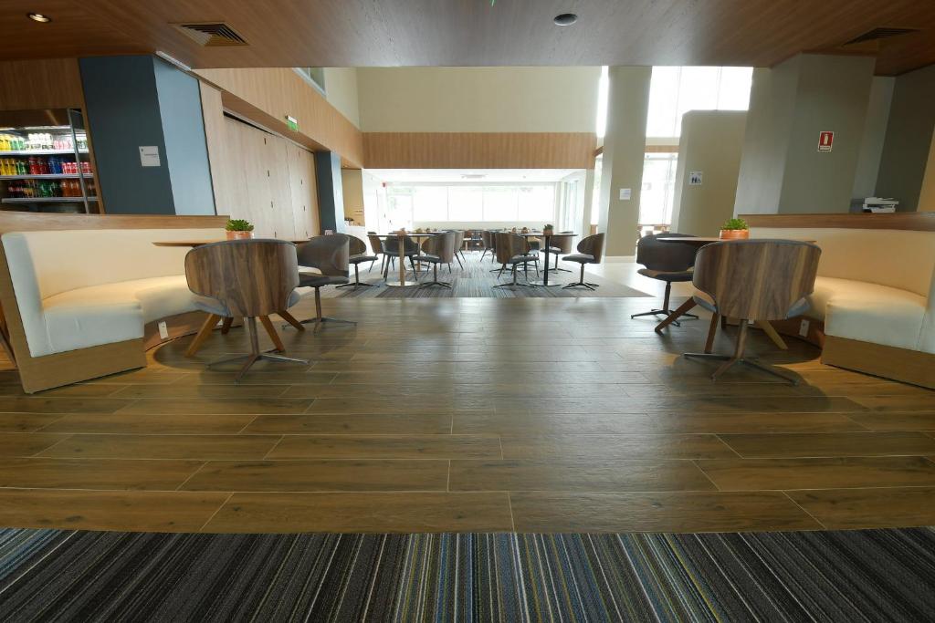 Posezení v ubytování Holiday Inn Express Asuncion Aviadores by IHG