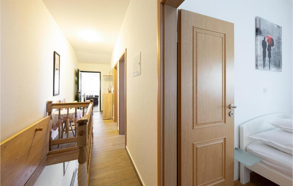 Posteľ alebo postele v izbe v ubytovaní Holiday Home Caporice With A Fireplace 289