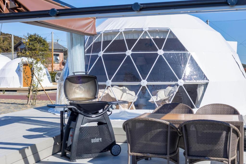 Posezení v ubytování Glamping&Port結