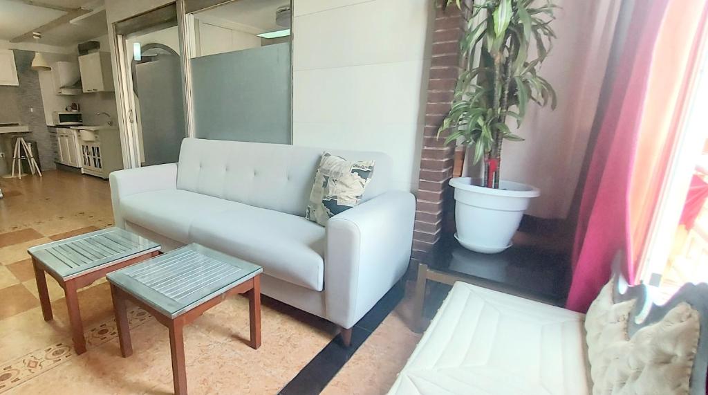 https://cf.bstatic.com/xdata/images/hotel/max1024x768/477511021.jpg?k=369c92a388f56b0837870e4875c73d95916c1c52c573cac512a45369d0133a09&o=&hp=1
