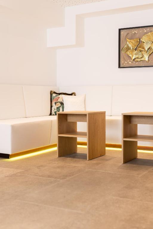 Posezení v ubytování Hotel Alphof Stubaital