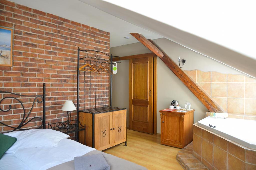 Hotel Via Ironia - 3