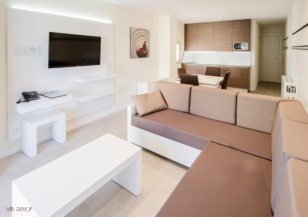 Apartamentos Ponent - Premier One-Bedroom Apartment With City View