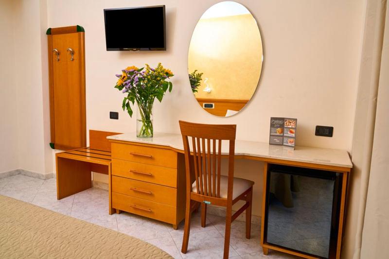 TV a/nebo společenská místnost v ubytování Hotel Miramare