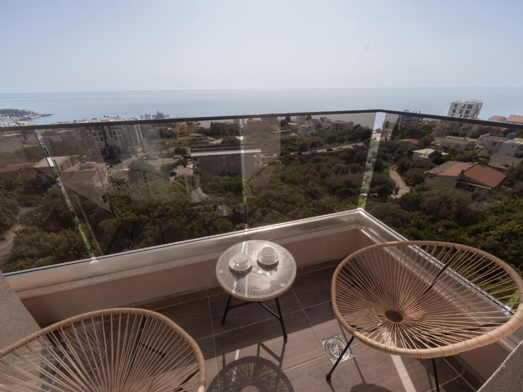 Un balcón o terraza de Hotel Diman