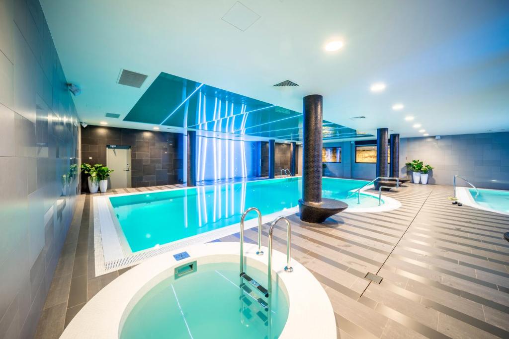 Wellton Riverside SPA Hotel - Habitación Junto Al Río Con Acceso Diario Al Spa