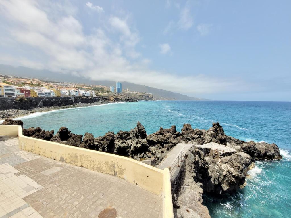 Pura Vida, Puerto de la Cruz – Updated 2023 Prices