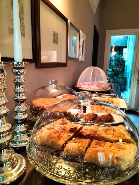 Jedlo v ubytovaní bed & breakfast alebo blízkom okolí