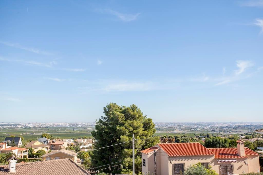 Casa en Valencia, cerca de golf, playas, moto Gp, Valencia ...