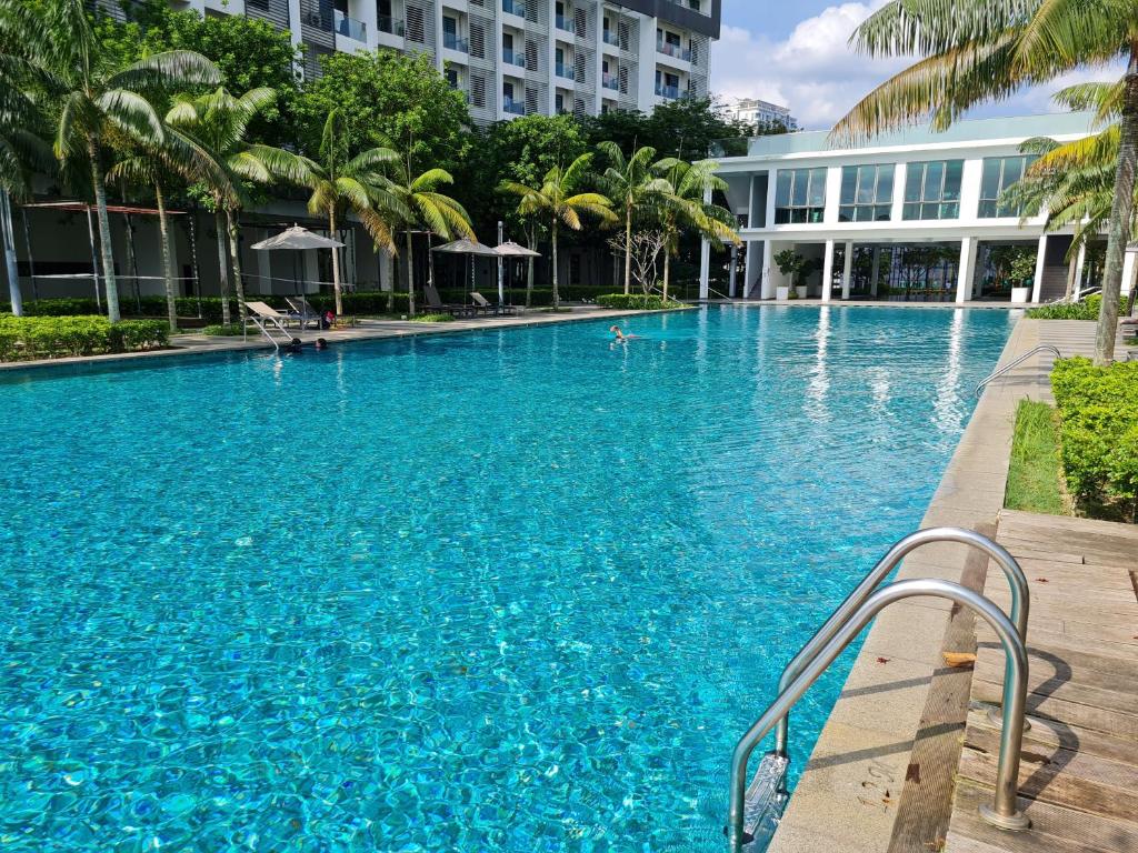 Retreat at Cybersquare No Deposit, Cyberjaya (updated prices 2024)