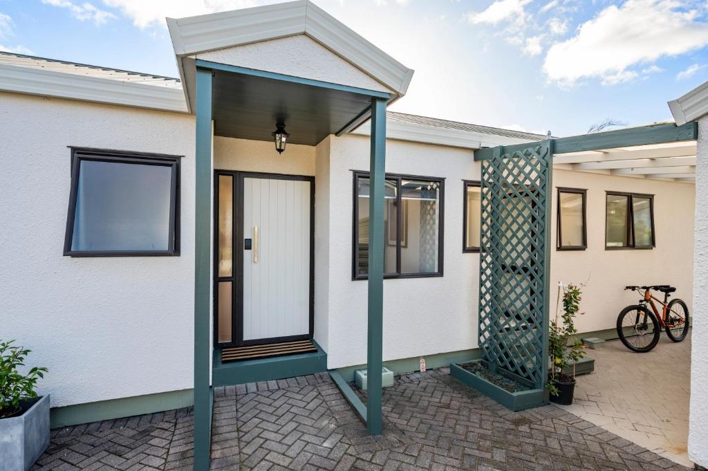 Family Perfect - secure yard, parking, mountain bikes, arcade