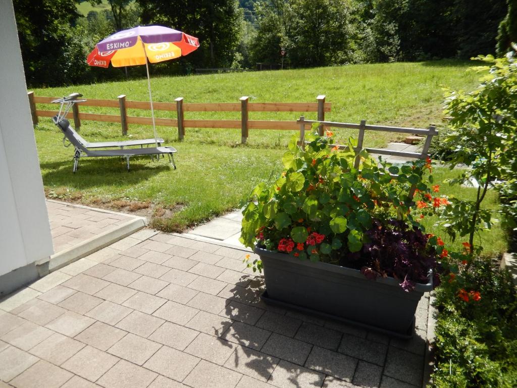 Vonkajšia záhrada v ubytovaní Landhaus Gollner