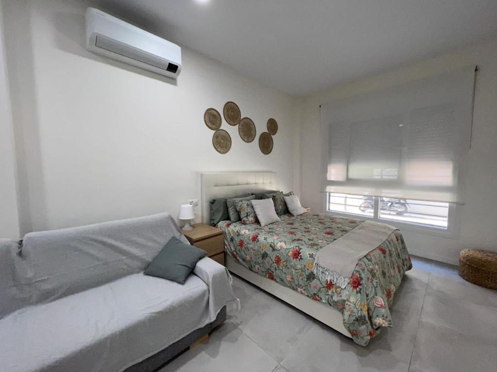 Centro Estudio Trinidad Málaga 3 - 6