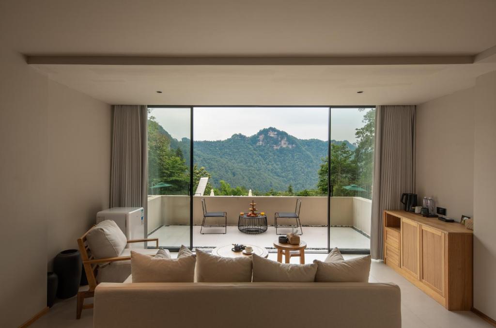 ANNICA Villa - King Room With Mountain View