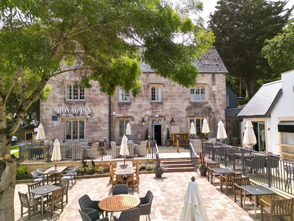 The Royal Inn by Chef & Brewer Collection - Resim 20