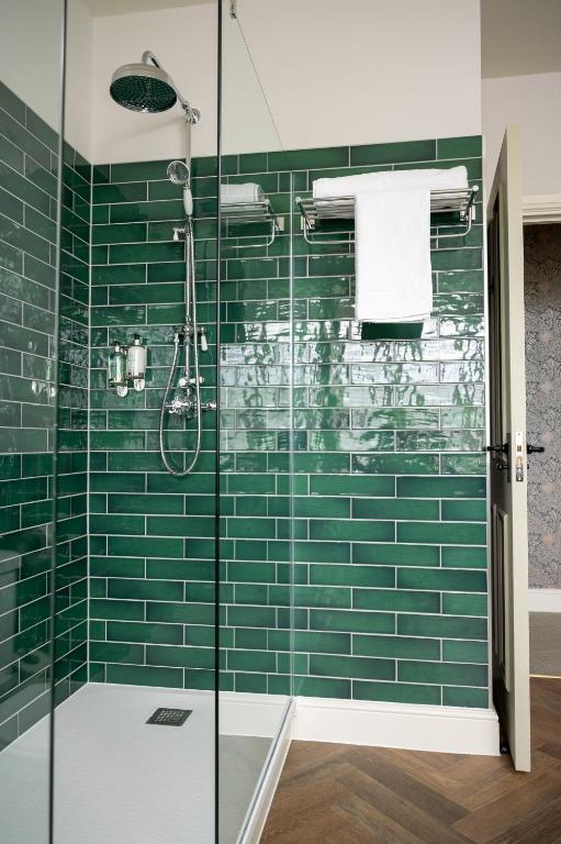 The Royal Inn by Chef & Brewer Collection - Resim 42