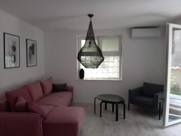 Fotografie z fotogalerie ubytování Apartman Štimac 4+2 v Podgoře