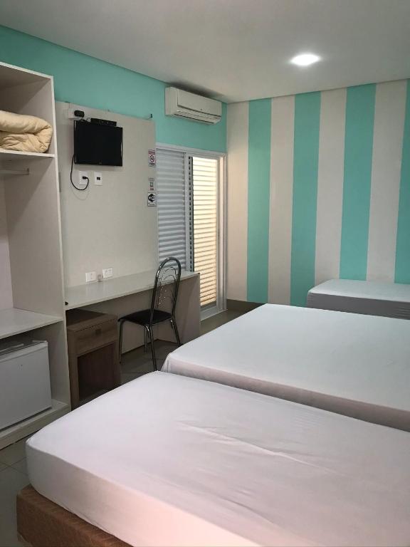 Emmis Park Hotel - Deluxe Queen Room