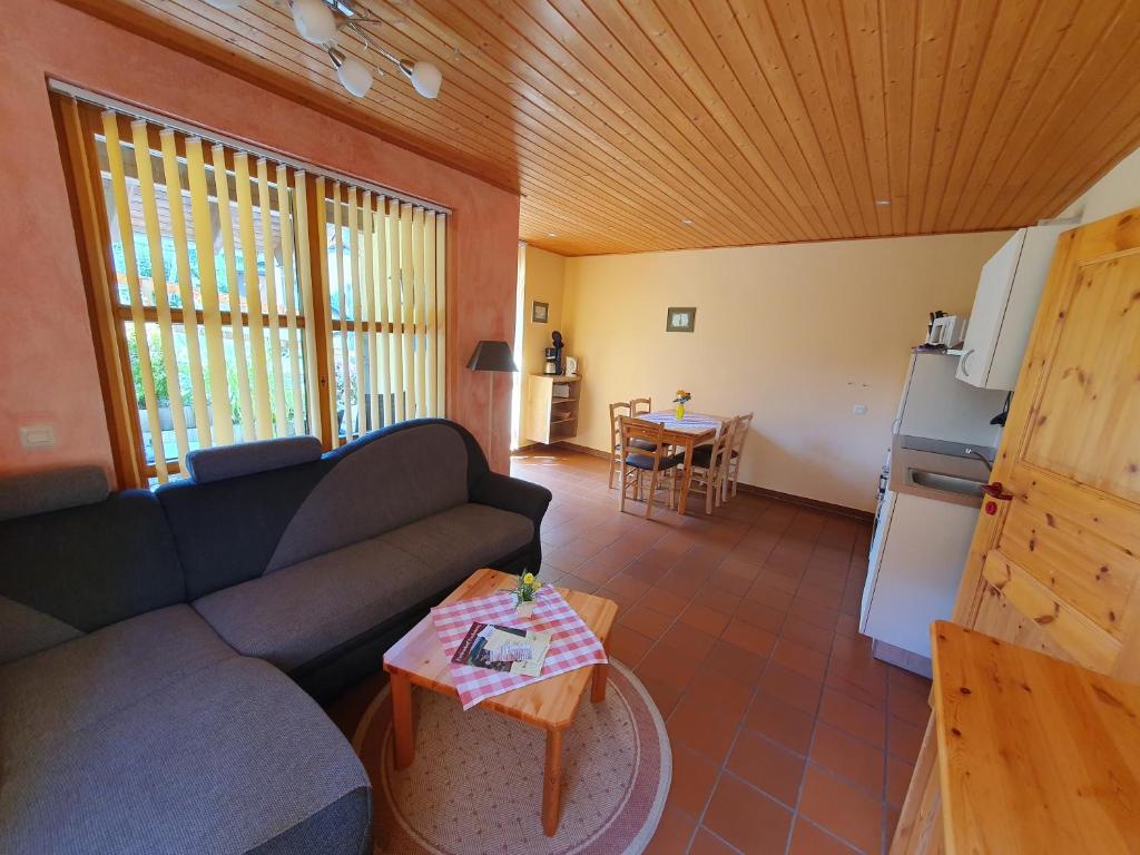 Posezení v ubytování Feriendorf Fuchsberg