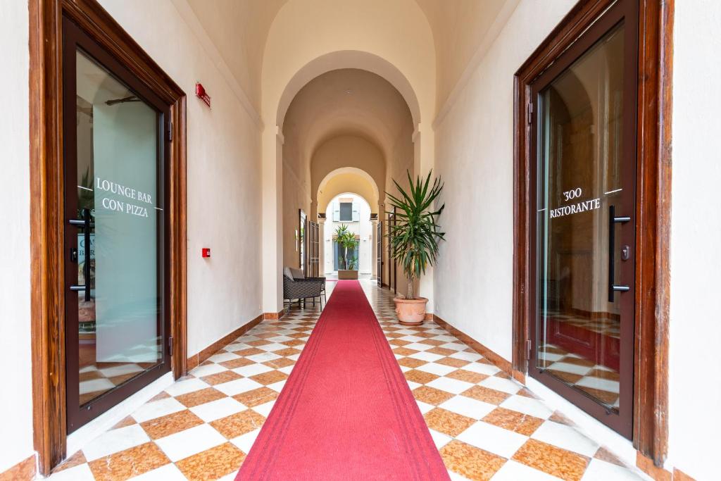 Exteriér nebo vchod ubytování Cà Uberti Palace Hotel