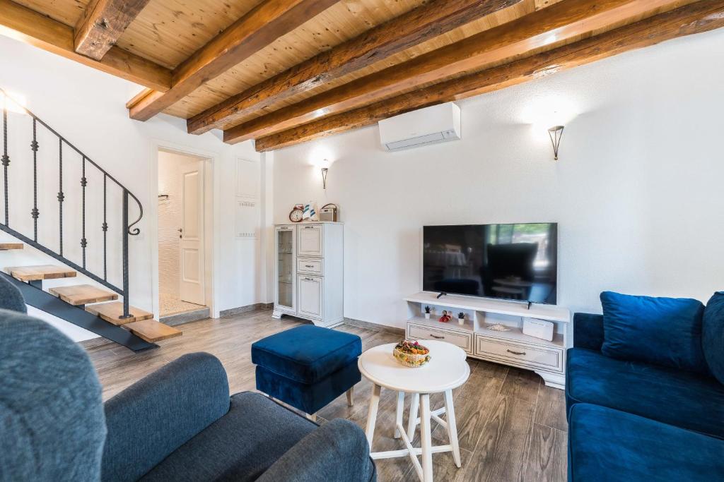 Posezení v ubytování Stone House Luna