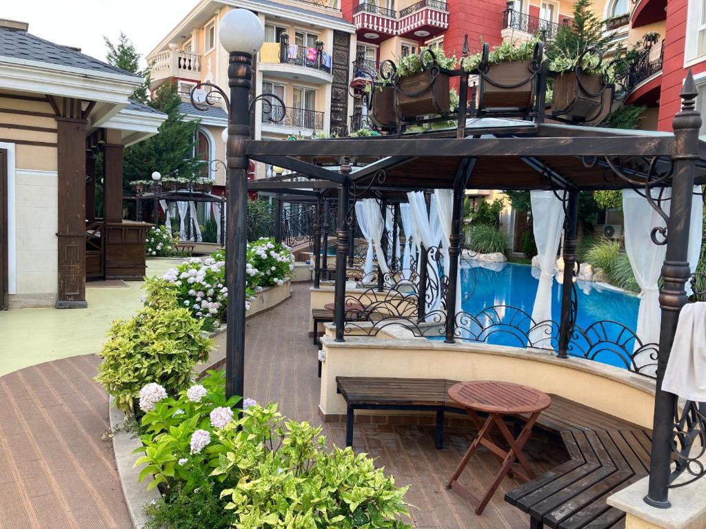 Budova, kde se hotel nachází