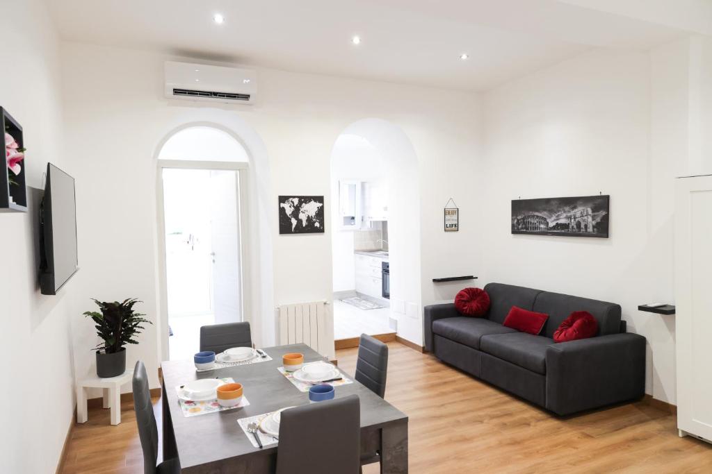 Ruang duduk di Trastevere Magic House Luxury Suite