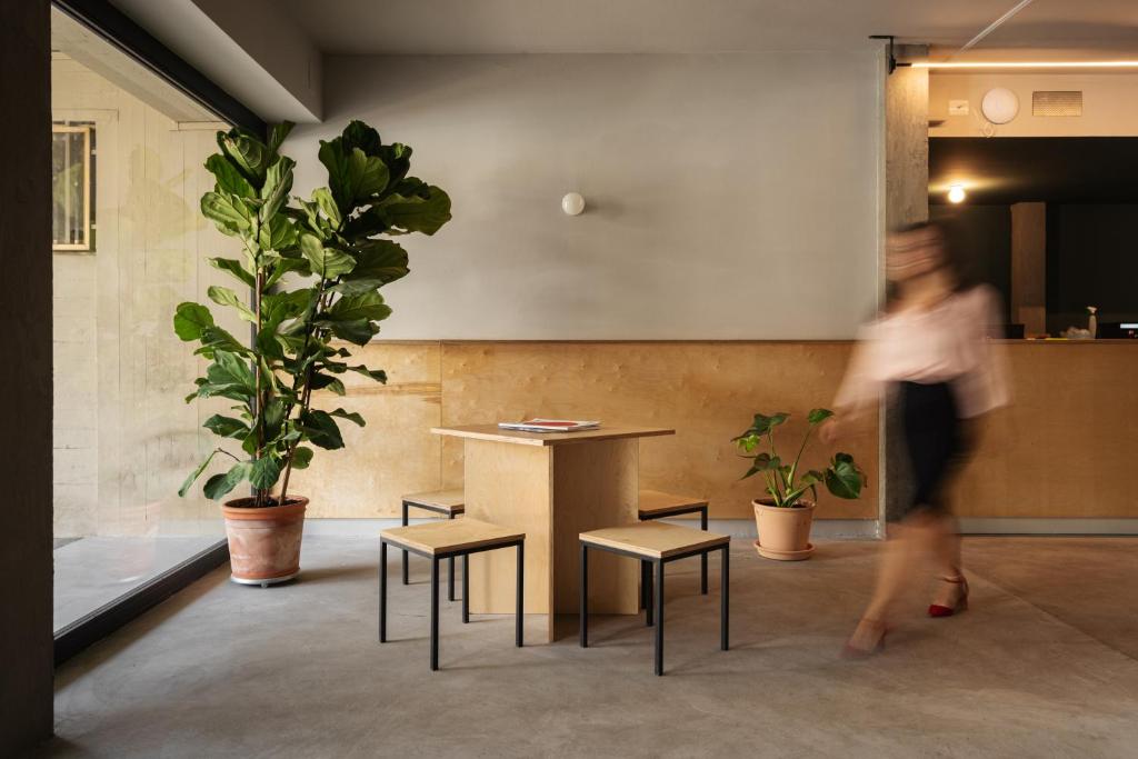 Majutusasutuse 'RE-Dama Hostel külastajad