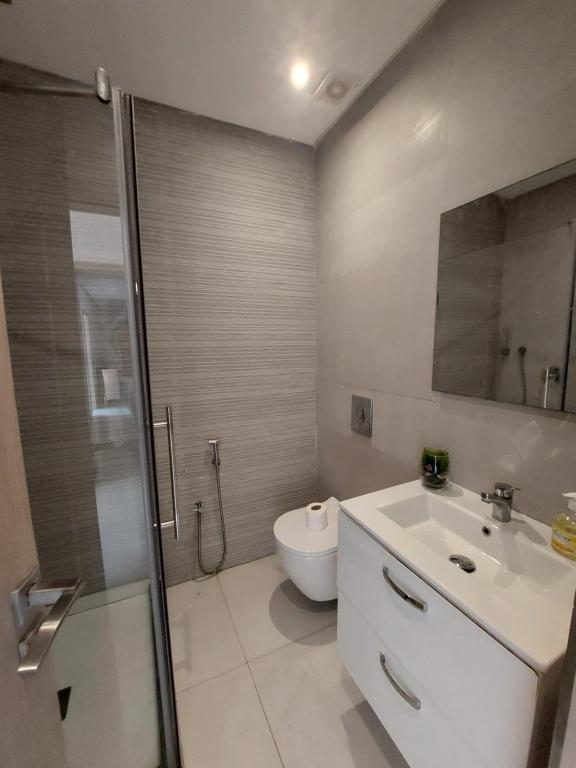 Koupelna v ubytování Family modern flat near McDo & Beach