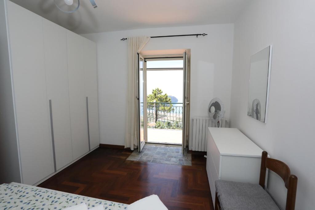 Postel nebo postele na pokoji v ubytování B&B Saracinello