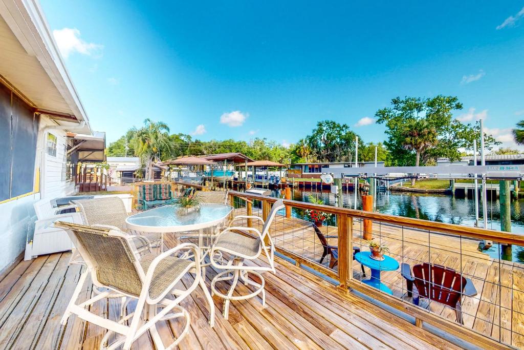 Dock Dynasty, Homosassa (updated prices 2024)