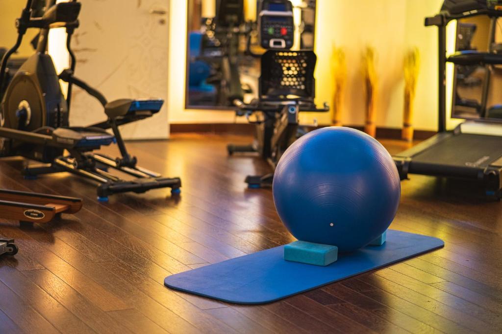 Das Fitnesscenter und/oder die Fitnesseinrichtungen in der Unterkunft Beau Rivage Hotel