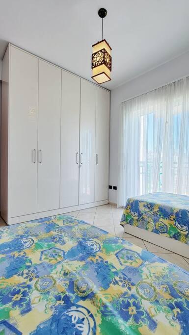 Lovely sea view 2 bedroom condo-apartment. - Image 2