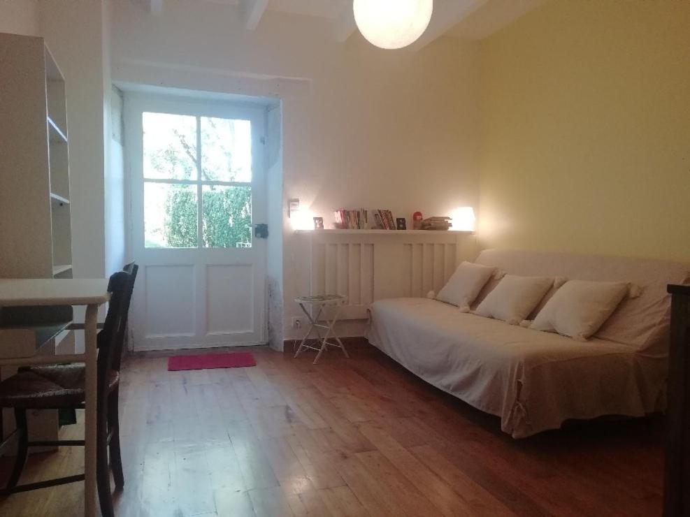 Posezení v ubytování Quercy blanc maison en pierre