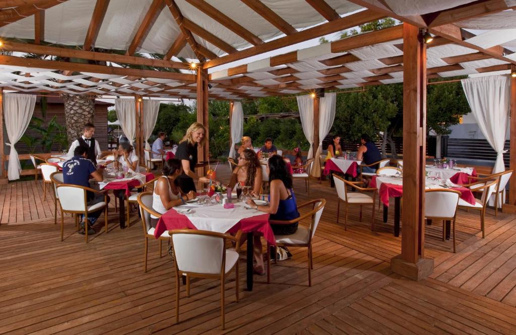 Restaurace v ubytování Sun Palace Hotel Resort & Spa