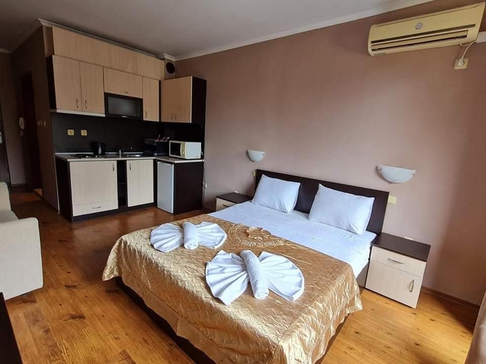Postel nebo postele na pokoji v ubytování MitProt Panorama Bay 2 Private Apartament ap.122