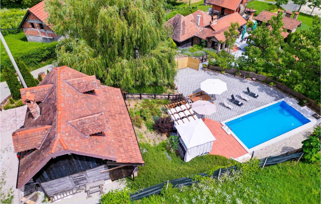 Bazén v ubytovaní Nice Home In Sveti Ivan Zelina alebo v jeho blízkosti