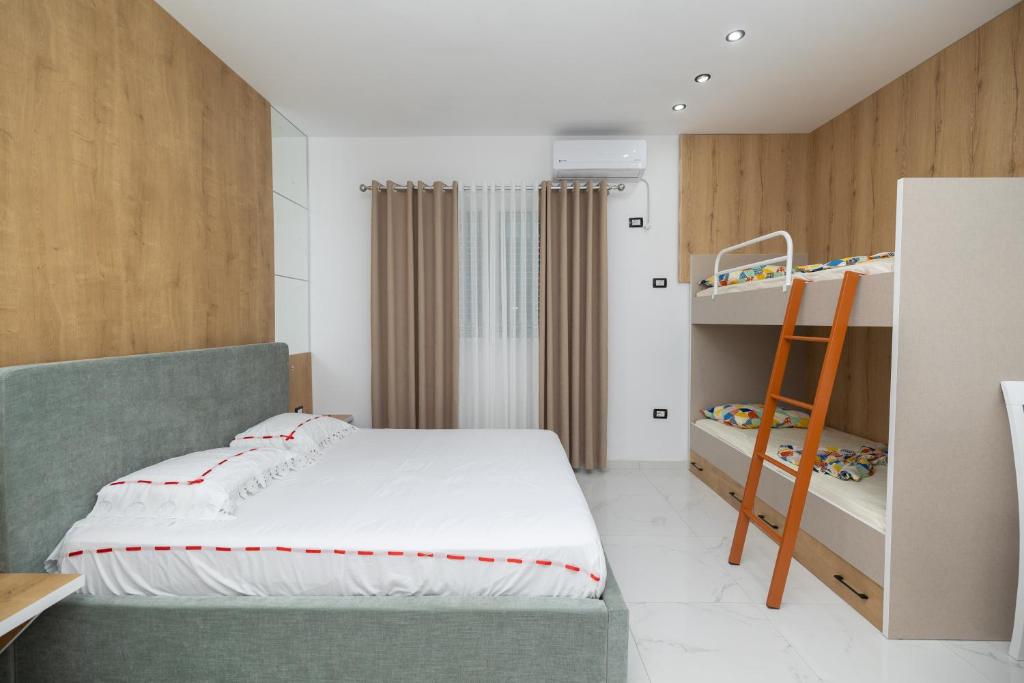B&B Bologna Casa Vacanze Vlorë Albania - Image 6