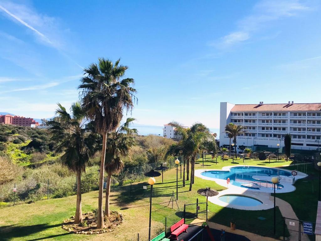 Bazén v ubytovaní Ideal Apartamento Manilva Playa alebo v jeho blízkosti