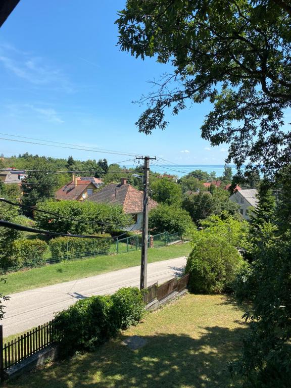 Balaton Bay Balatonszepezd 8252 Balatonszepezd, 12 Arany János utca kép - 1