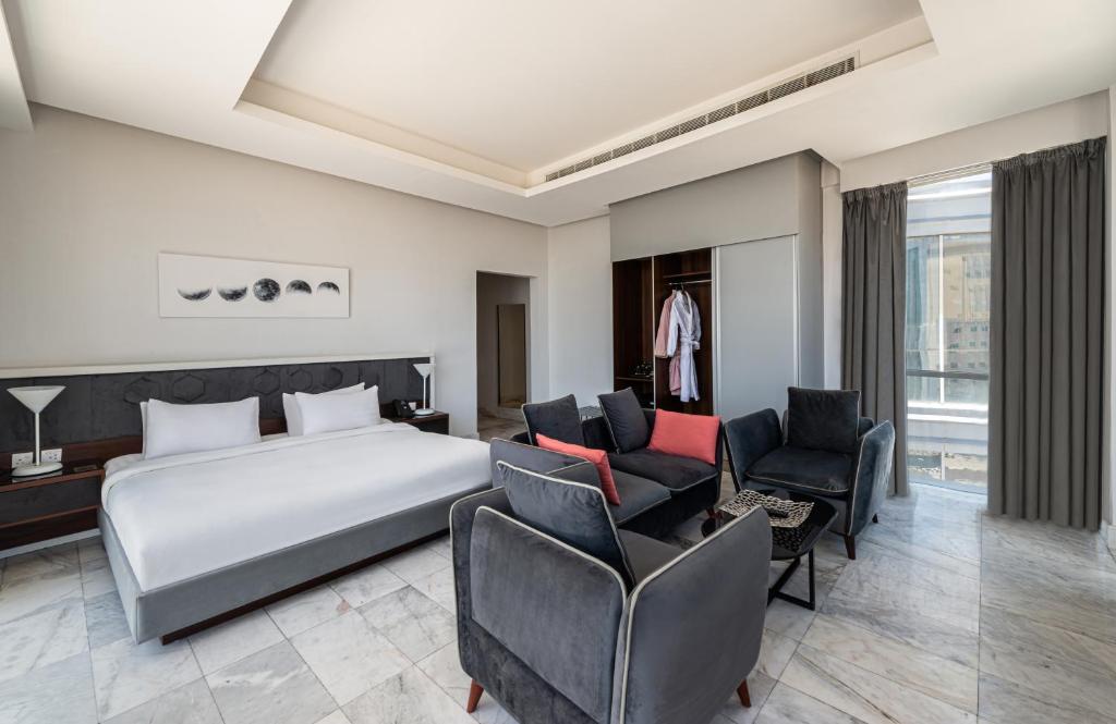 NOVOTEL الرياض الصحافة