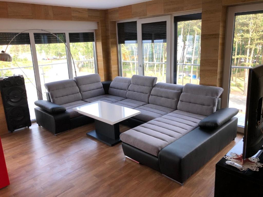 Posezení v ubytování Apartamentowiec Amon przy plaży 16 i 19