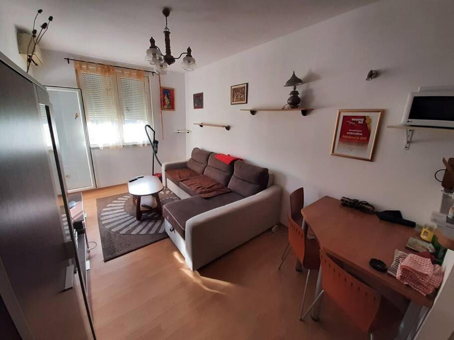 Et opholdsområde på RondoCondo Mostar