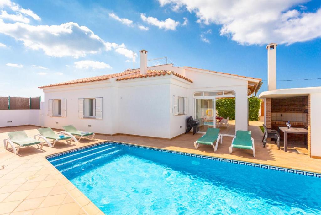 Villa Evelyn, Cala en Porter, Spain - Booking.com