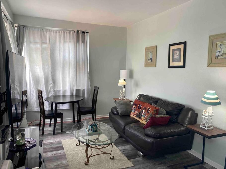 Beach Block Condo, Ventnor City (updated prices 2024)